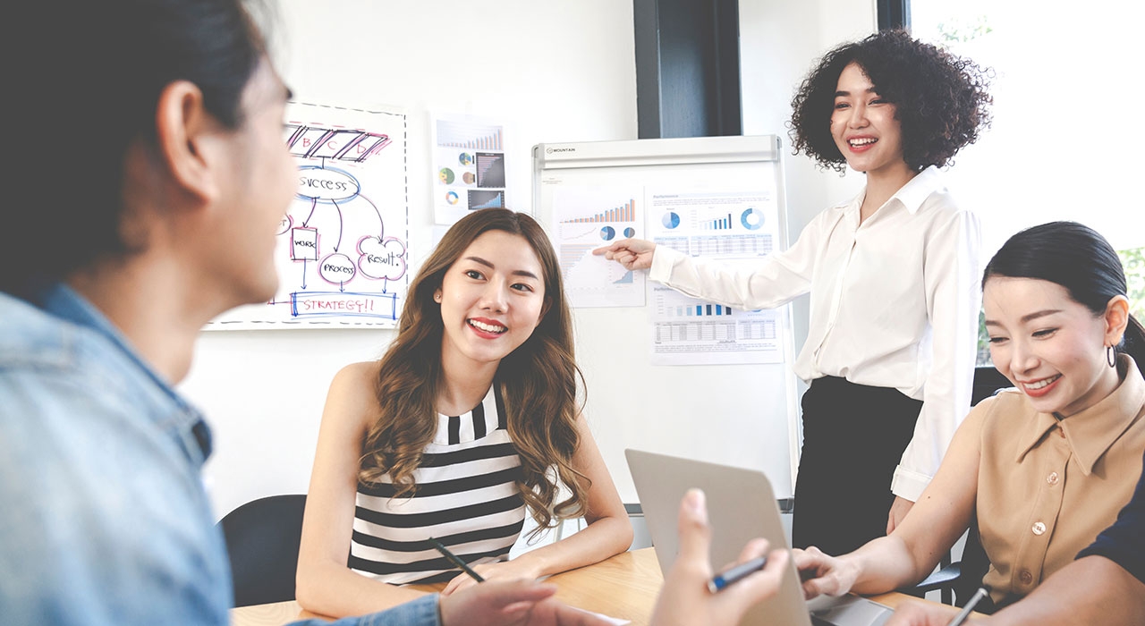 Happiness at Work การสร้างและการหาความสุขได้ในที่ทำงาน